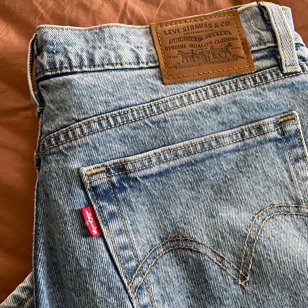 Levi’s Wedgie Jeans